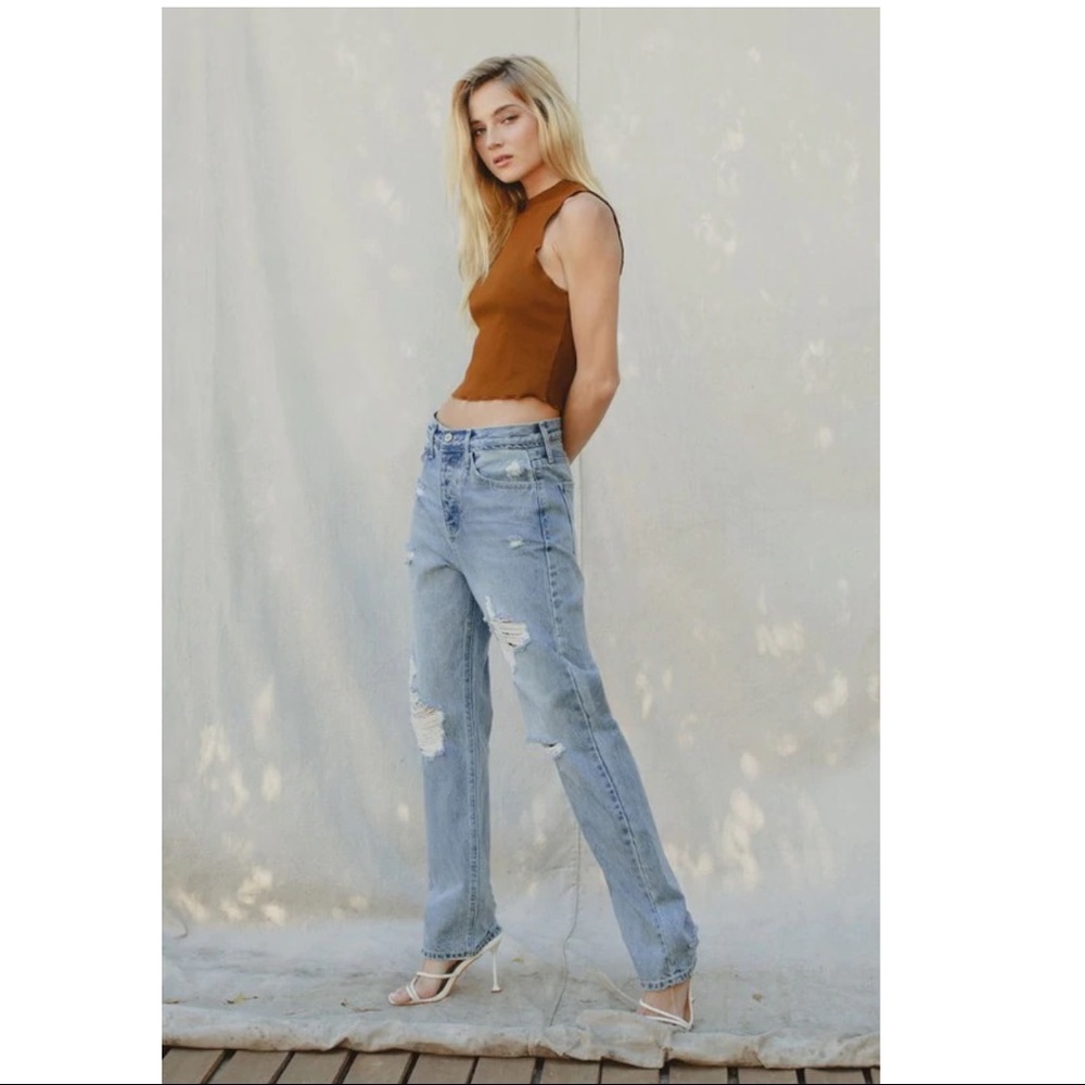 Kancan High Rise Distressed Boyfriend Jeans